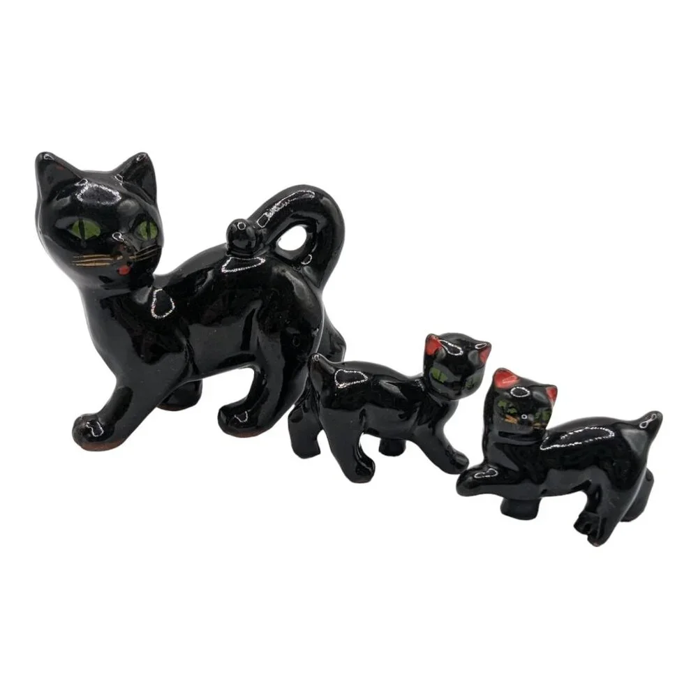 Vintage Ceramic Black Cats Mama with Two Kittens Kitschy Figurines MCM Redware - Picture 1 of 13